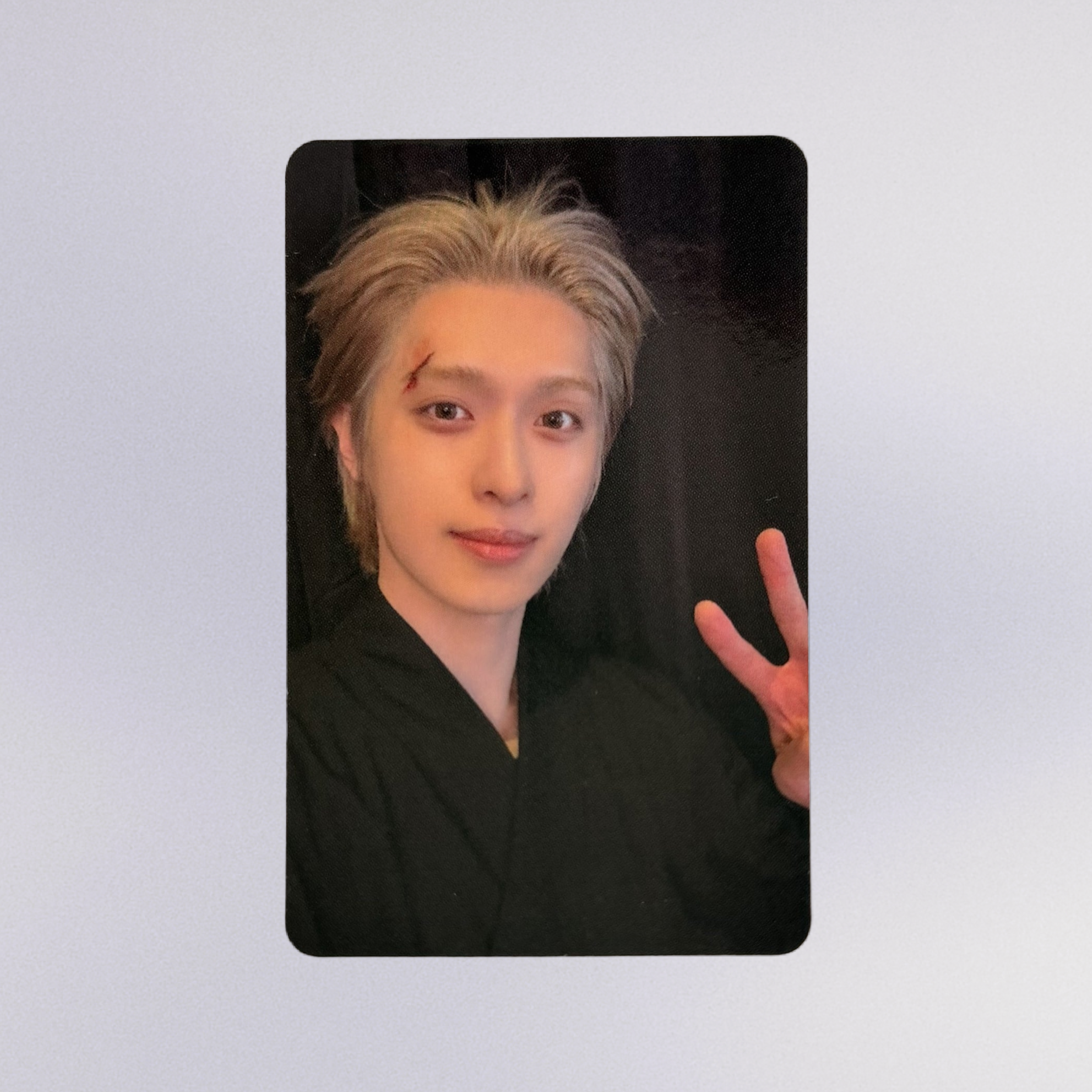 Xdinary Heroes  •  Gaon - DEAD AND Apple Music POB Photocard