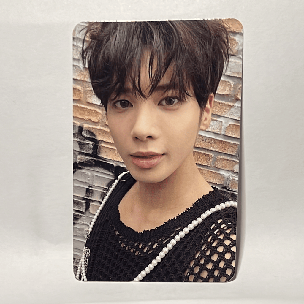 TOMORROW X TOGETHER  •  Taehyun - The Name Chapter: Freefall (Clarity Version) Photocard