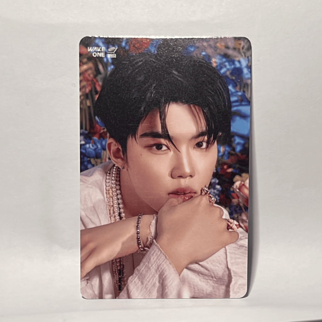 ZEROBASEONE  •  Gunwook - ゆらゆら (YuraYura) Photocard [Tower Records POB]