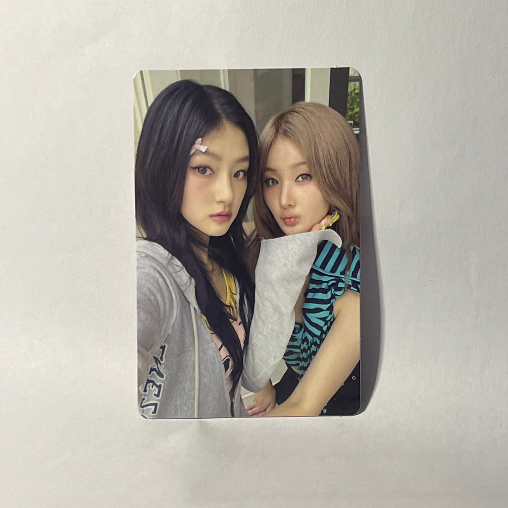 Kiss of Life  •  Belle, Haneul - Lose Yourself Photobook Unit Photocard