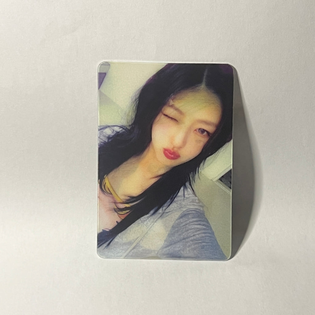 Kiss of Life  •  Haneul - Lose Yourself Photobook Lenticular Photocard [First Press Only]